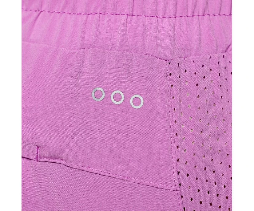 Saucony Women's Outpace 3" Short 8 Saucony Women's Outpace 3" Short - Image 6